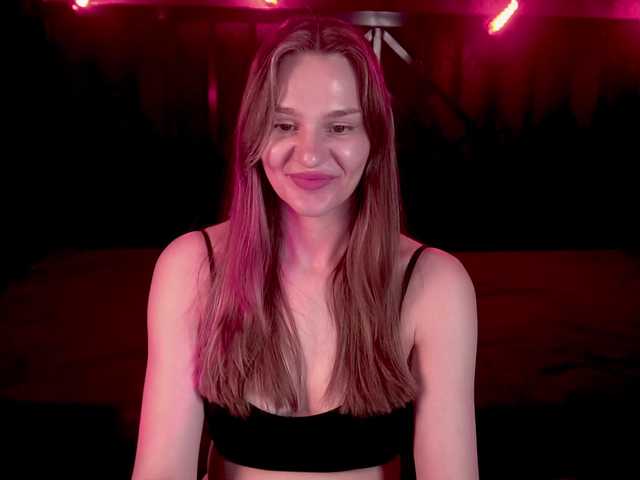 DiamondGoldie live cam on BongaCams