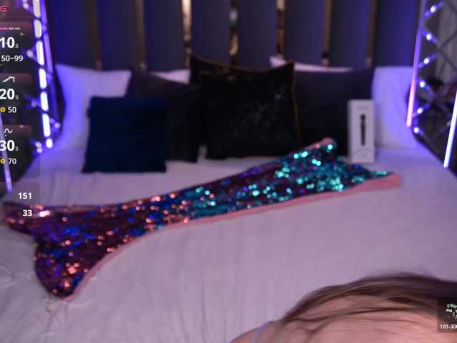 DiamondGoldie live cam on BongaCams