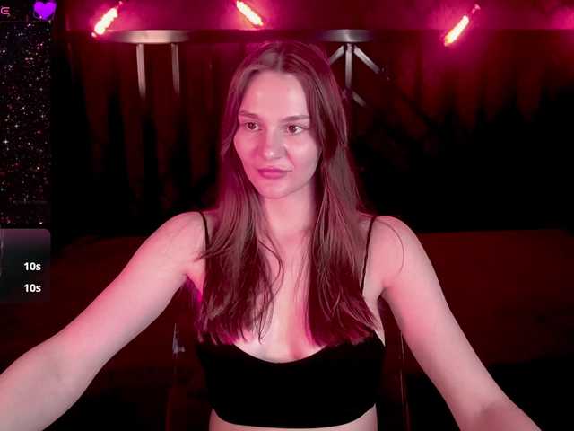 DiamondGoldie live cam on BongaCams