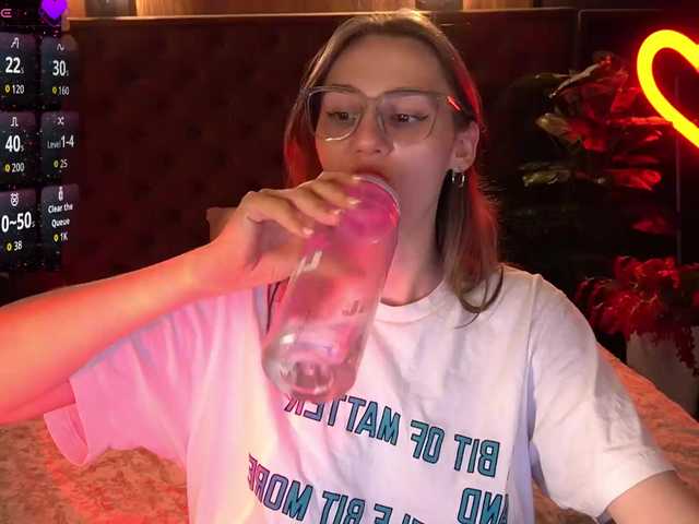 DiamondGoldie live cam on BongaCams