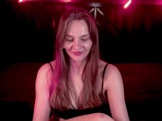 DiamondGoldie live cam on BongaCams