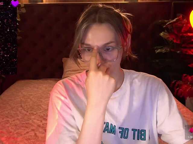 DiamondGoldie live cam on BongaCams