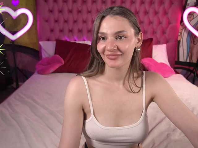 DiamondGoldie live cam on BongaCams