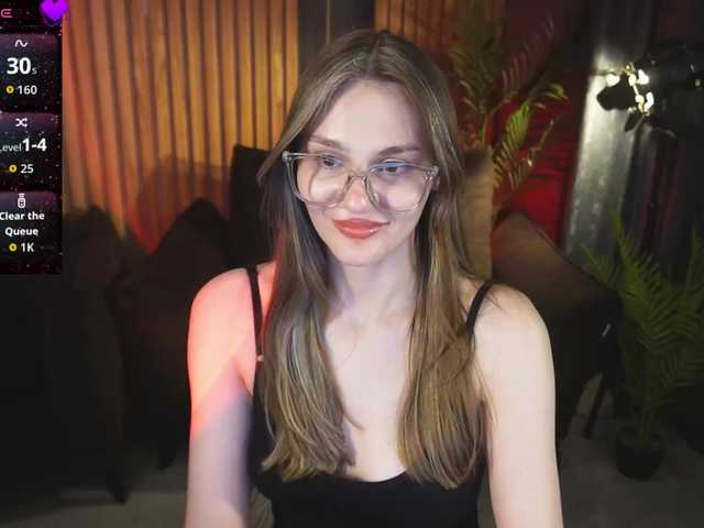 DiamondGoldie live cam on BongaCams