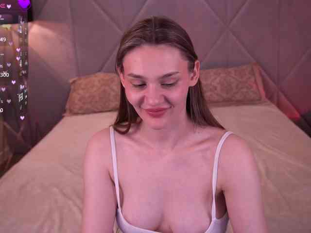 DiamondGoldie Live Webcam on BongaCams