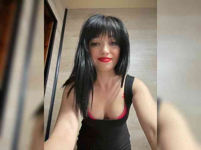 MidnightEva webcam