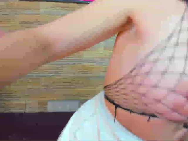 Cupcake-Izzy webcam