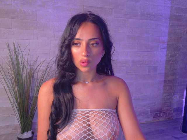 Cupcake-Izzy live webcam show