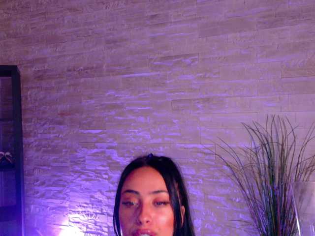 cupcake-izzy live sex show