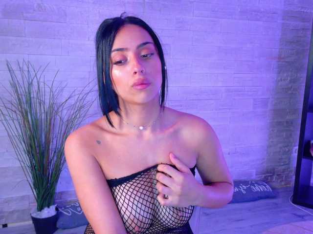 Cupcake-Izzy live webcam show