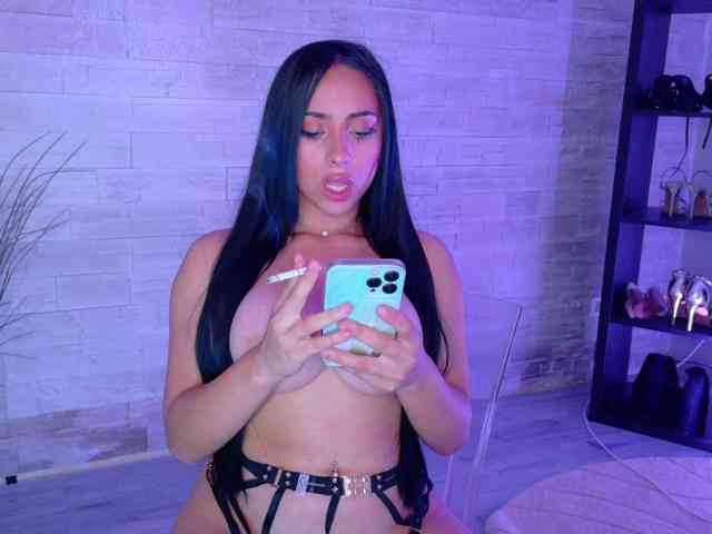 Cupcake-Izzy webcam