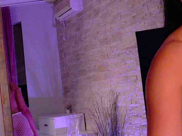 Cupcake-Izzy webcam