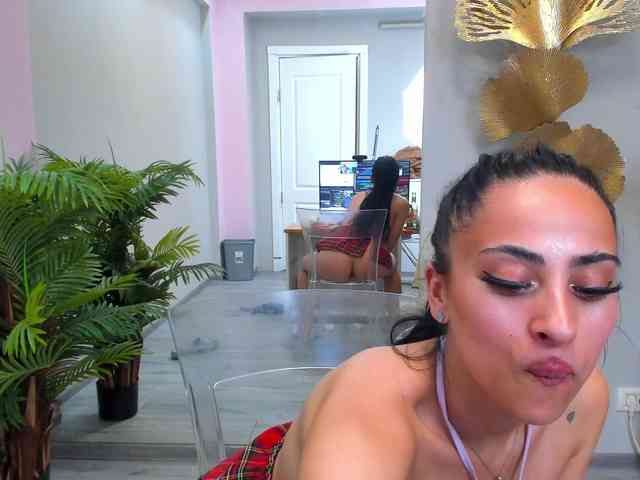 Cupcake-Izzy webcam