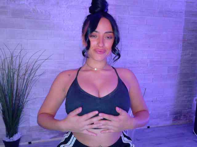 Cupcake-Izzy webcam