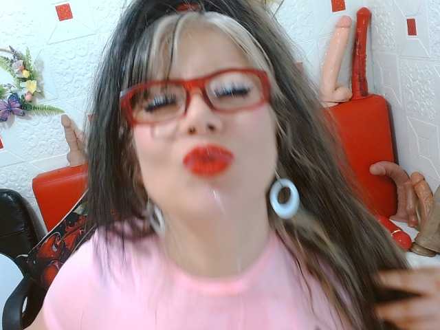 AngieHotStar — live female cam