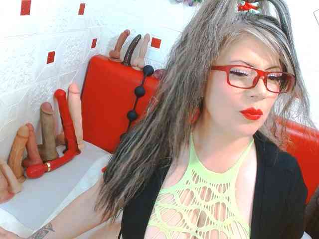 AngieHotStar
