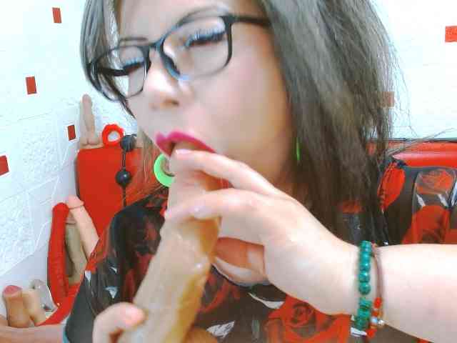 AngieHotStar webcam