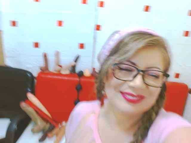 AngieHotStar