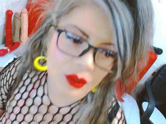 AngieHotStar