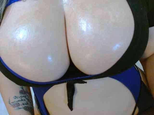 AngieHotStar webcam