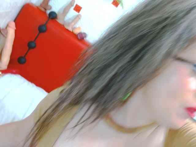 AngieHotStar webcam