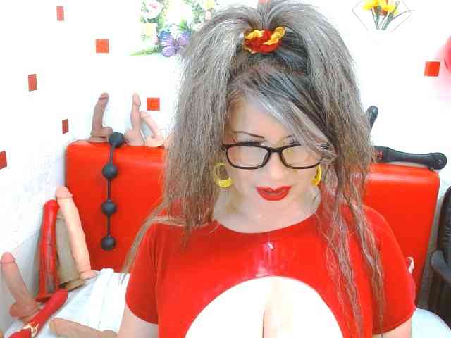 AngieHotStar webcam