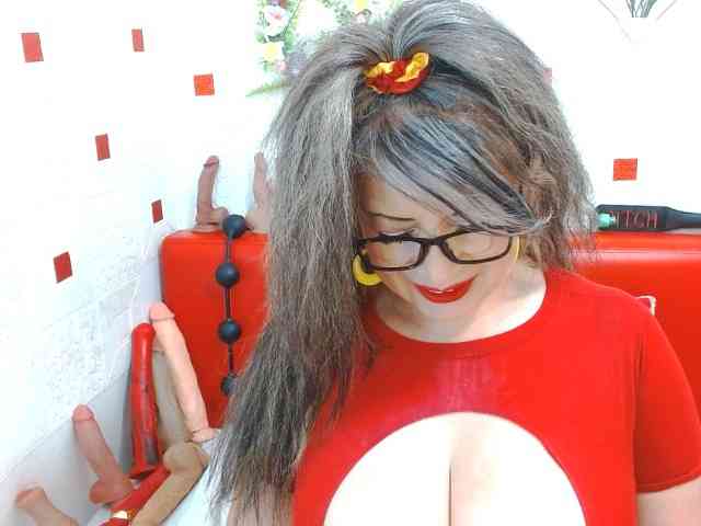 AngieHotStar webcam