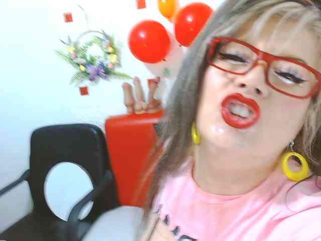 AngieHotStar