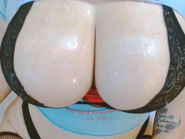 AngieHotStar webcam