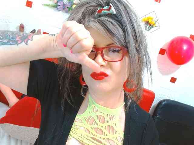 AngieHotStar webcam