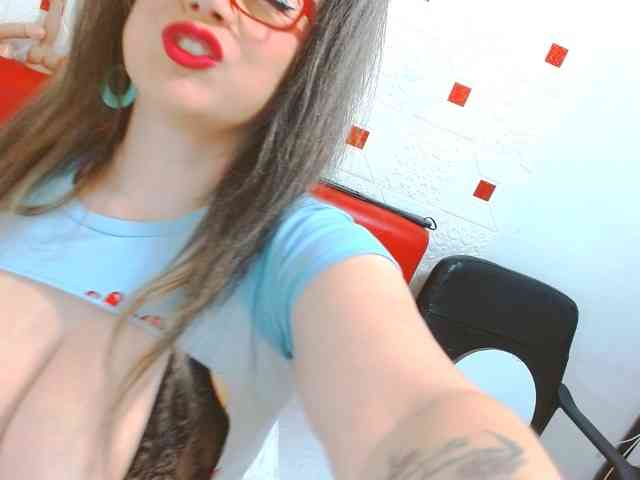 AngieHotStar webcam