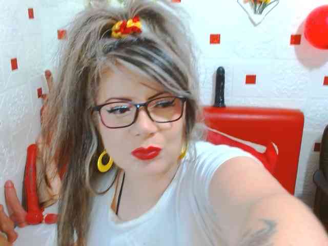 AngieHotStar