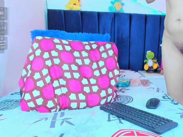 yuriiblaze live cam on BongaCams