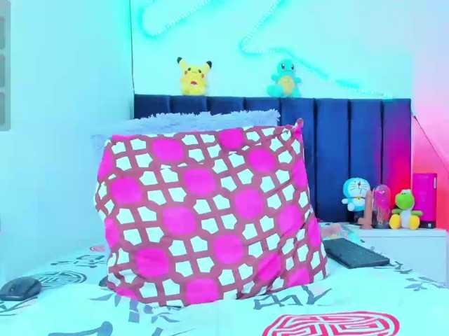 yuriiblaze live cam on BongaCams