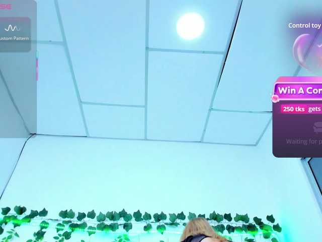 yuriiblaze live cam on BongaCams