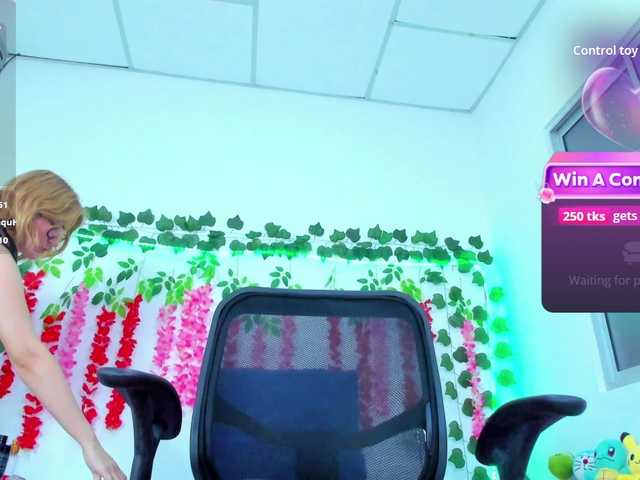 yuriiblaze live cam on BongaCams