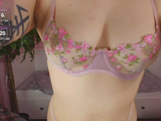 Inari-Okami live cam on BongaCams