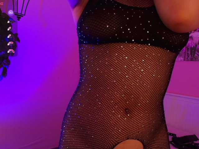 Inari-Okami's BongaCams show and profile