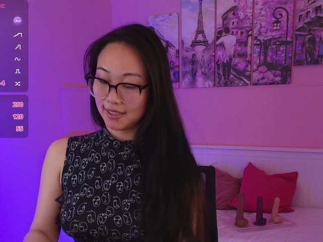 Inari-Okami's BongaCams show and profile