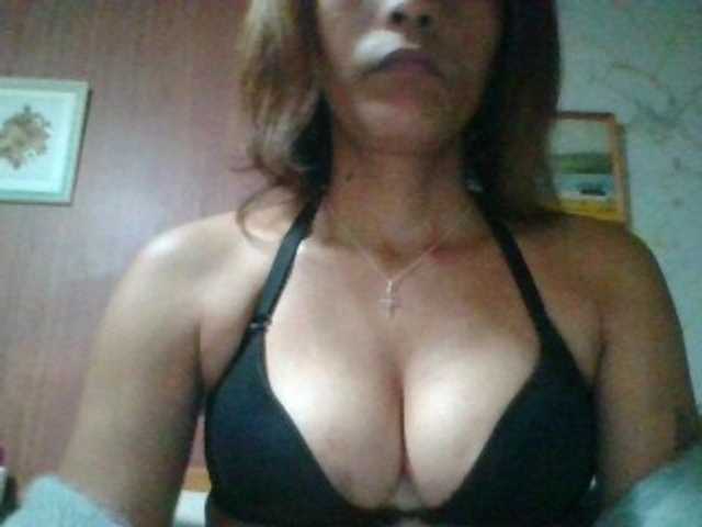 Lekah live cam on BongaCams