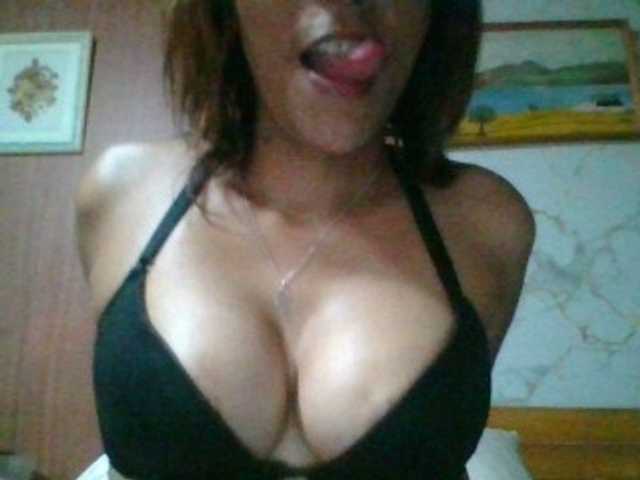 Lekah live cam on BongaCams