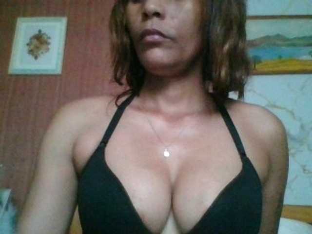 Lekah live cam on BongaCams