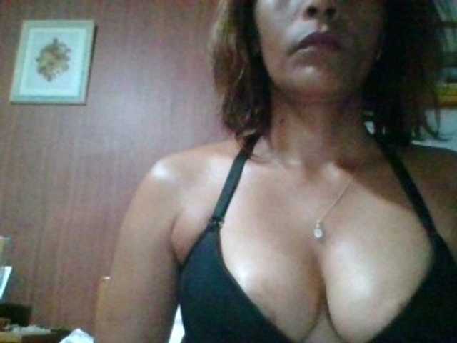 Lekah live cam on BongaCams