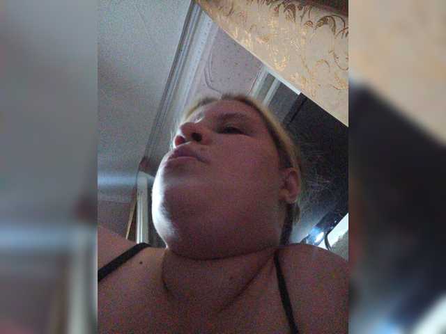 Vikki3011 live cam on BongaCams