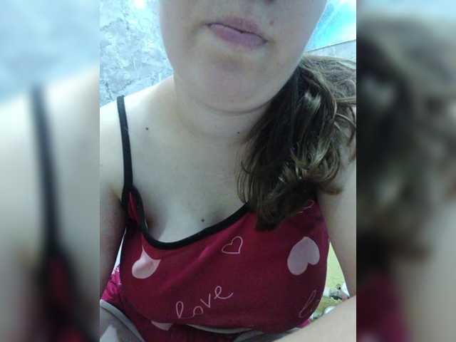 Vikki3011 live cam on BongaCams