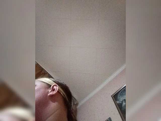 Vikki3011 live cam on BongaCams