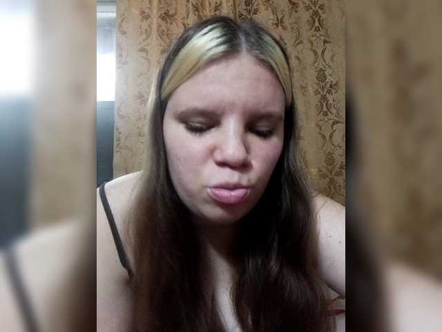 Vikki3011 live webcam show