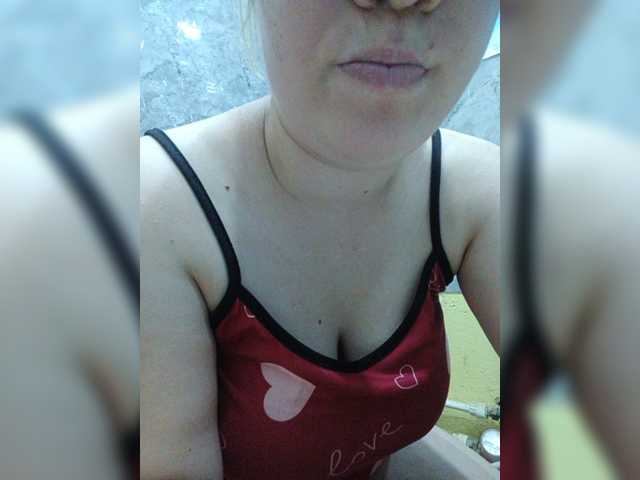 Vikki3011 live cam on BongaCams