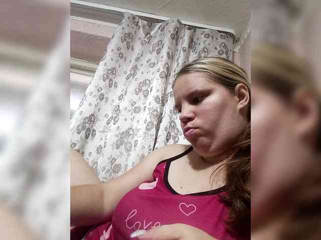 Vikki3011 webcam