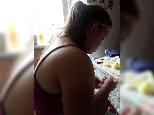 Vikki3011 webcam